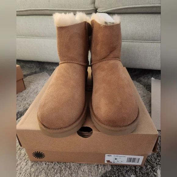 NEW UGG® Australia Classic Heritage Bow Boots - Suede - Picture 13 of 14